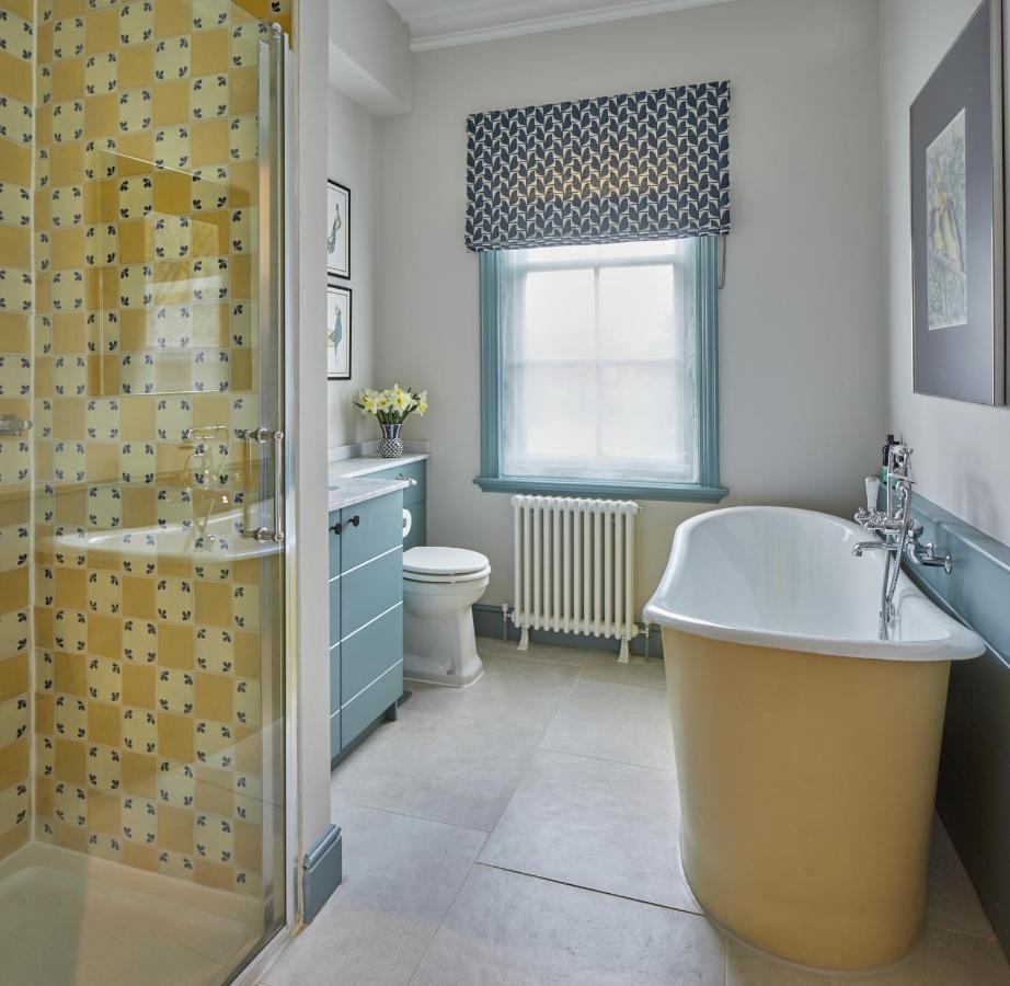 Cockloft Romantic Countryside Hideaway Bishops Cannings Exterior photo